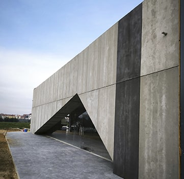 Fotogradia da fachada do armazém criado e construído pela Studio Concept